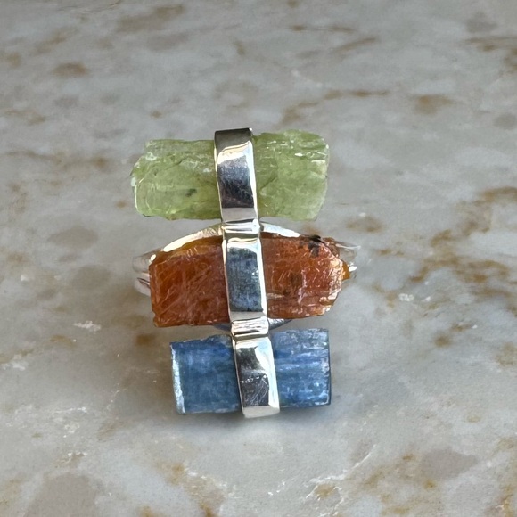 NWOT Sundance Color Palette Ring Blue Green and Orange Kyanite Sterling